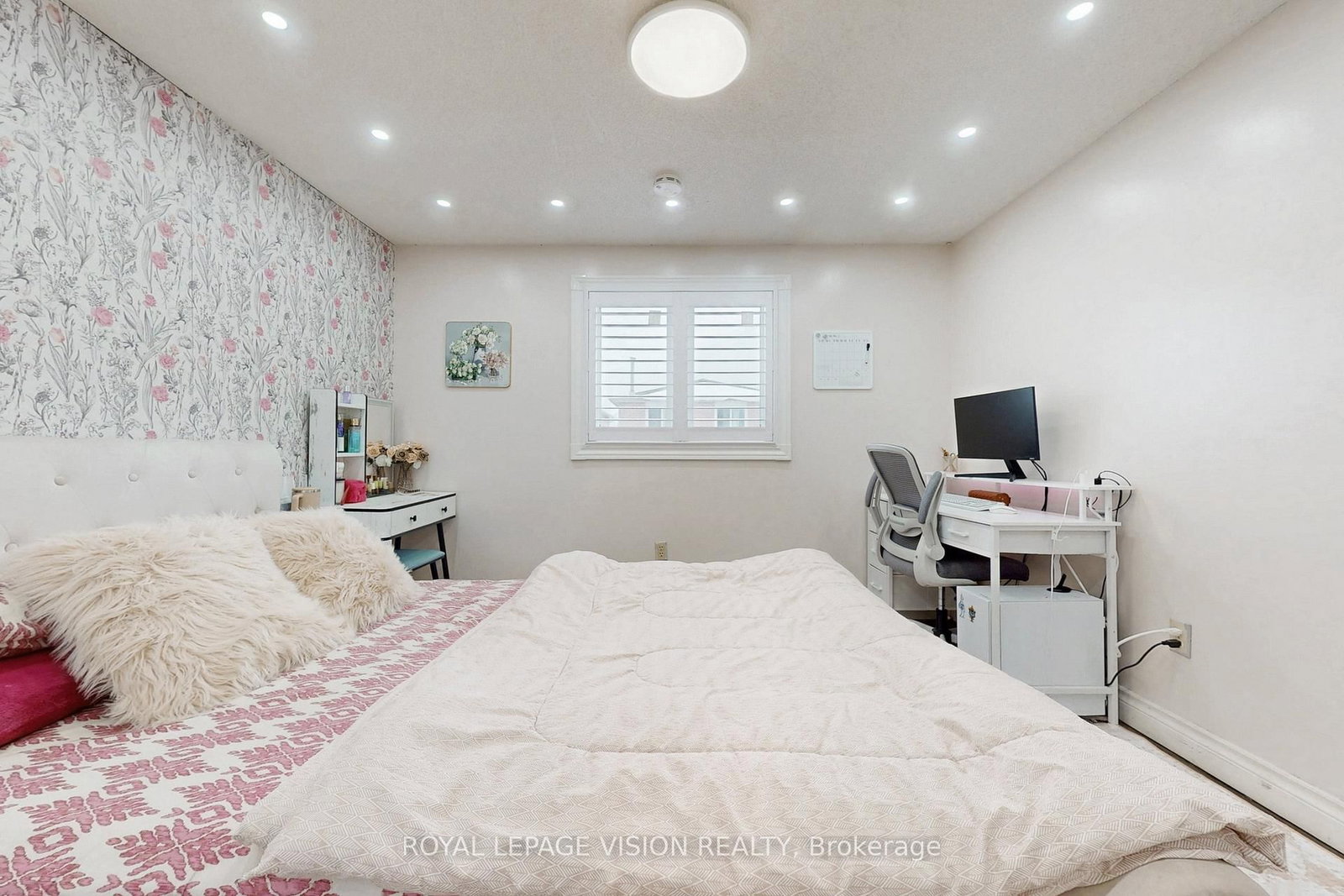 Detached House for sale at 1855 Ashford Drive, Pickering, Ontario, L1V 6E1 - Village East - MLS: E12902128