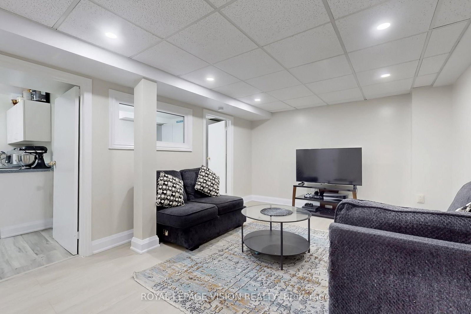 Detached House for sale at 1855 Ashford Drive, Pickering, Ontario, L1V 6E1 - Village East - MLS: E12902128