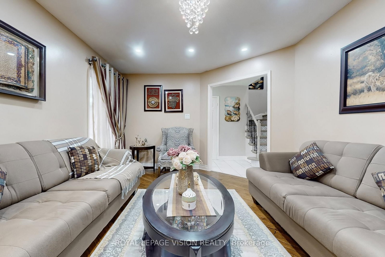 Detached House for sale at 1855 Ashford Drive, Pickering, Ontario, L1V 6E1 - Village East - MLS: E12902128