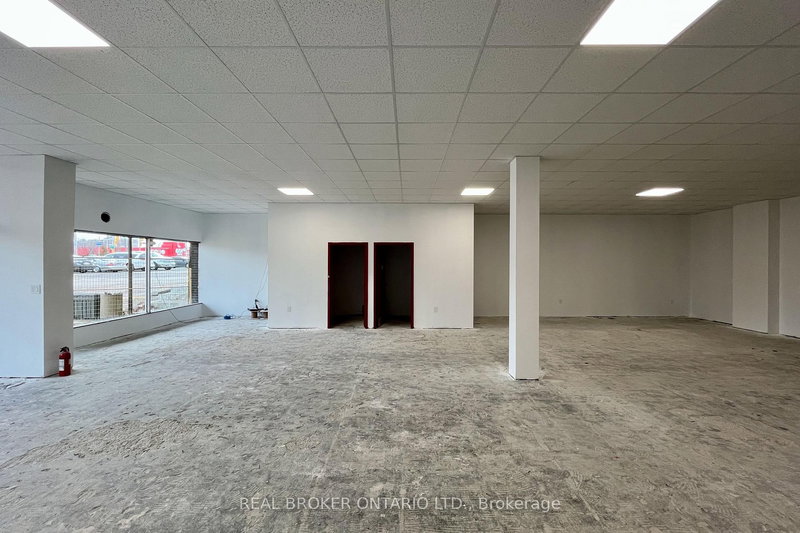 1188 Kennedy Rd, Toronto, M1P 2L1 | Image 3