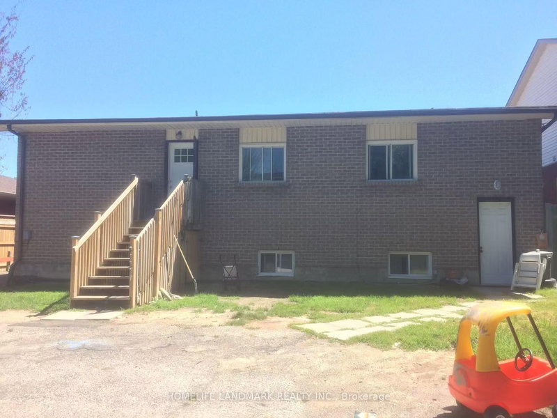 320 Elgin St W, Oshawa, L1J 2P3 | Image 2