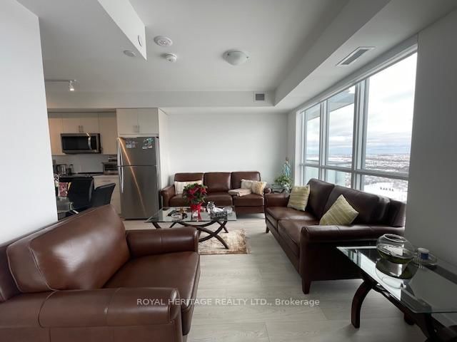 2507 - 2545 Simcoe St N, Oshawa, L1L 0W3 | Image 2