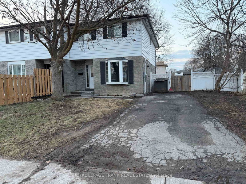 home for lease on 16 Loscombe Drive