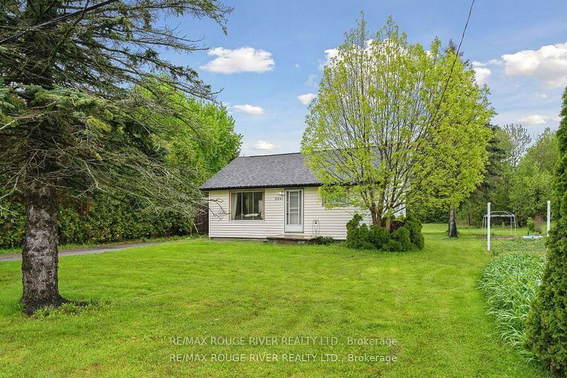 2041 Nash Rd, Clarington, L1C 3K4 | Image 2