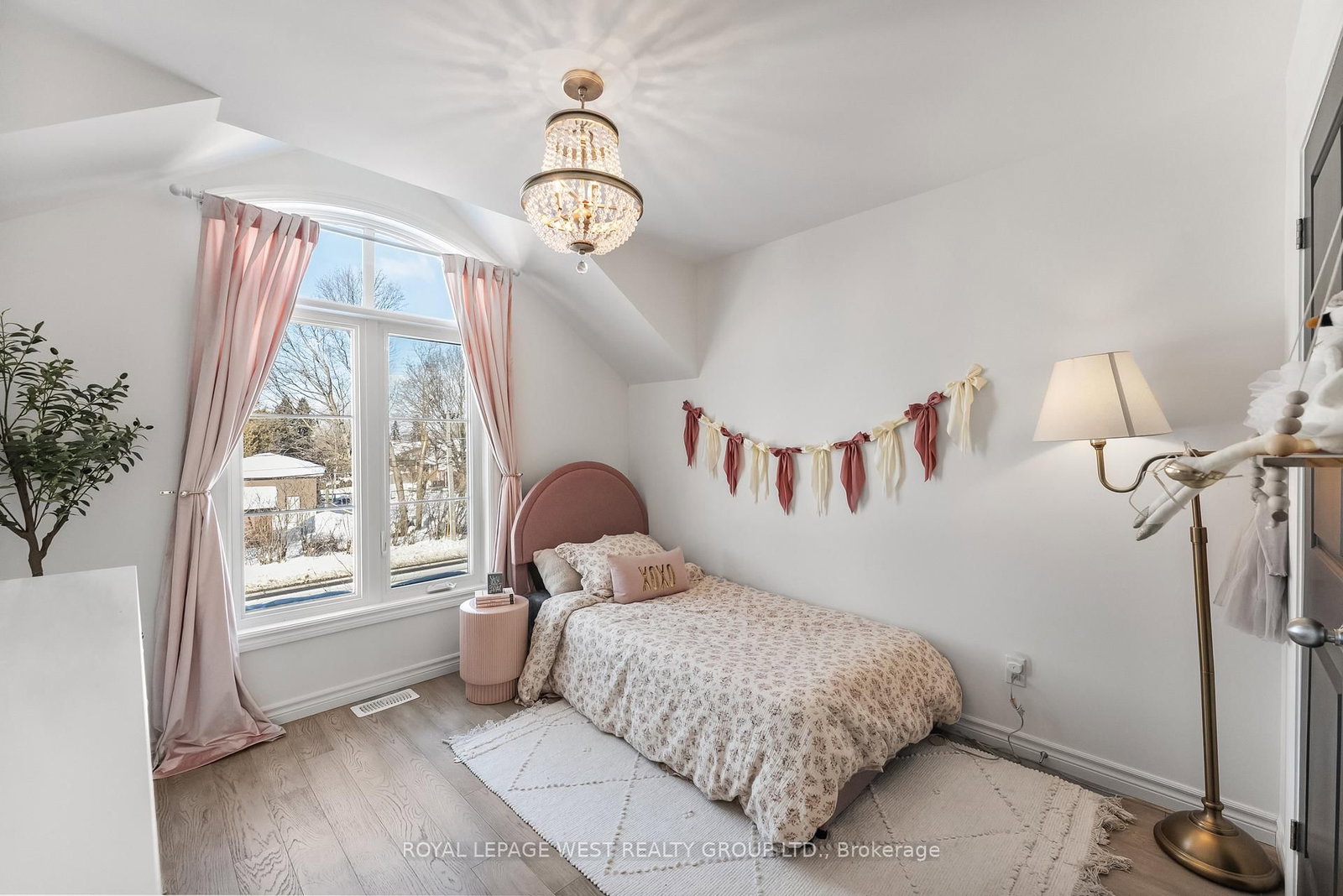 Townhouse for sale at 15 Shand Lane, Scugog, Ontario, L9L 0C7 - Port Perry - MLS: E12903124