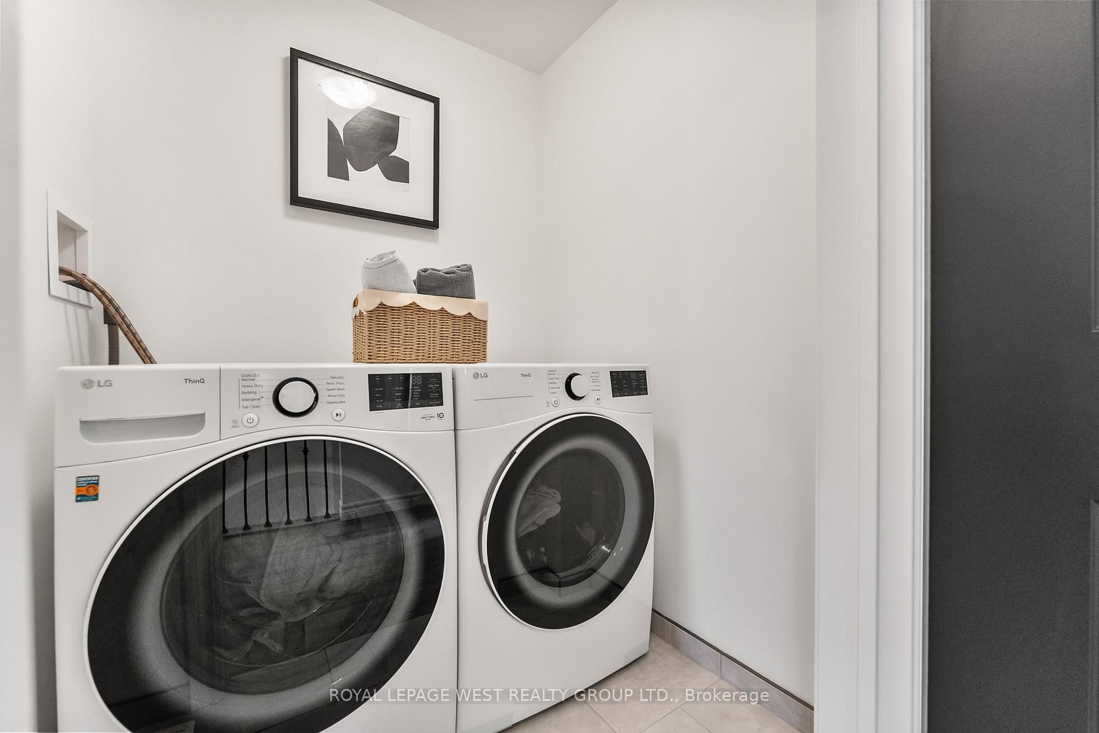 Townhouse for sale at 15 Shand Lane, Scugog, Ontario, L9L 0C7 - Port Perry - MLS: E12903124