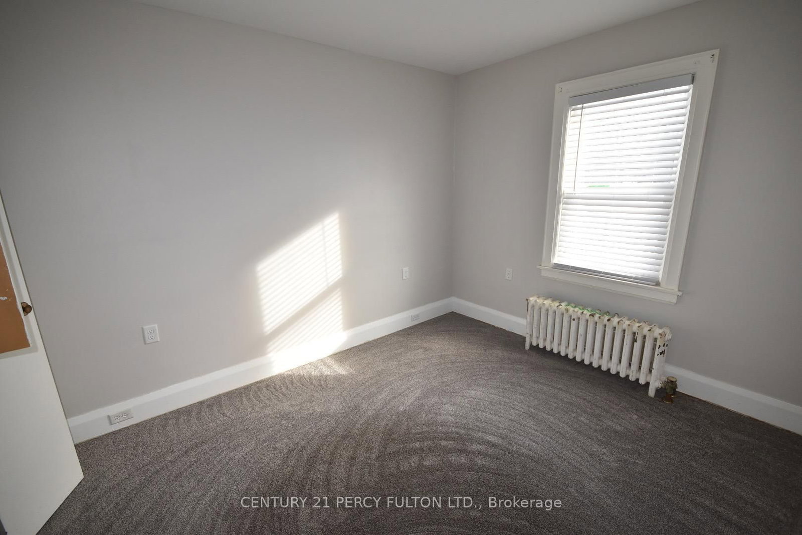 361 Bond Street E - Photo 11