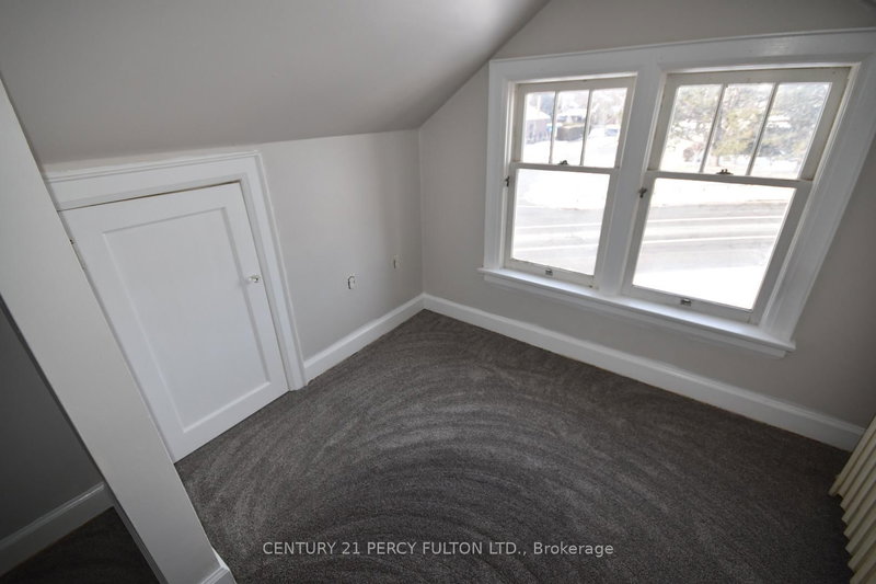 361 Bond St E, Oshawa, L1G 1B6 | Image 3