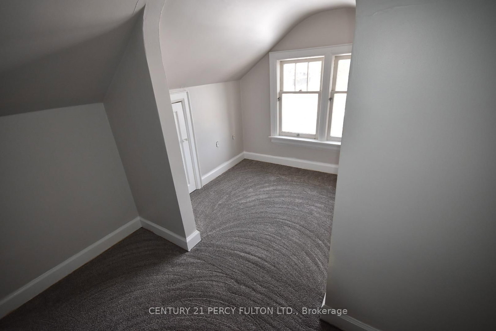 361 Bond Street E - Photo 6