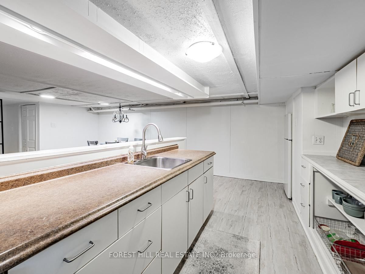 29 Scarboro Beach Boulevard, Unit Lower - Photo 12