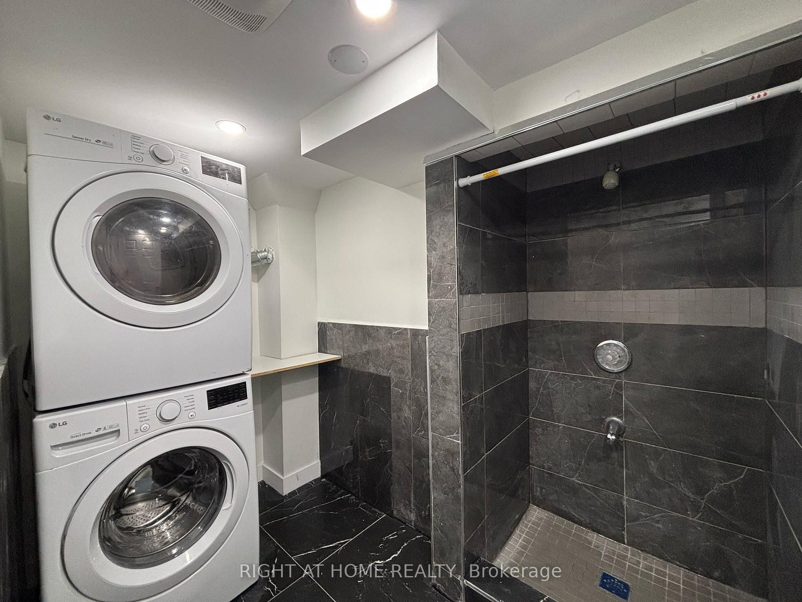 65 Mildenhall Place, Unit Basement - Photo 13