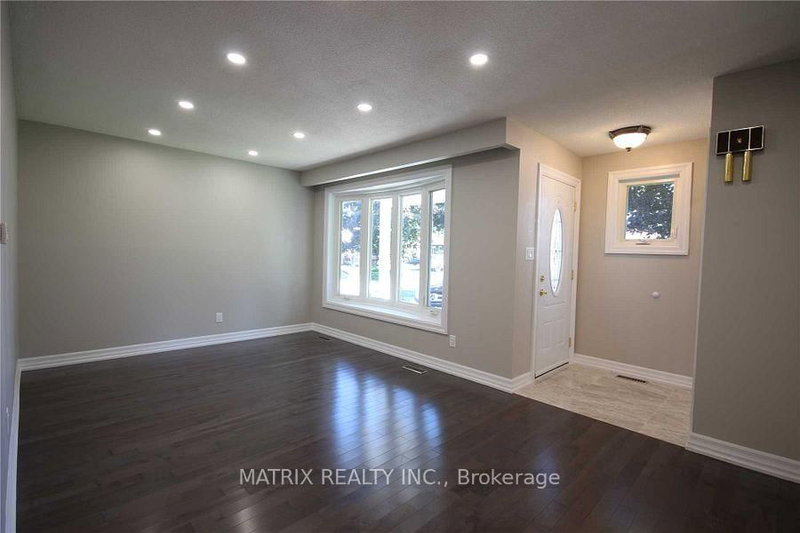 517 Grenfell St, Oshawa, L1J 4W8 | Image 2