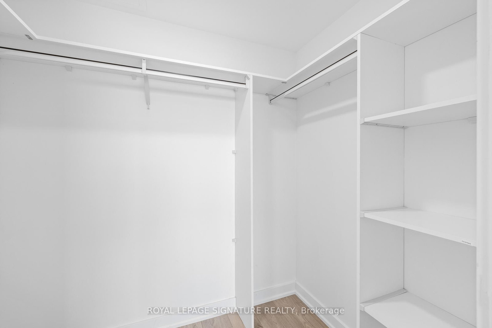 Condo for lease at 416-8 Trent Avenue, Toronto, Ontario, M4C 0A6 - East End-Danforth - MLS: E12904402