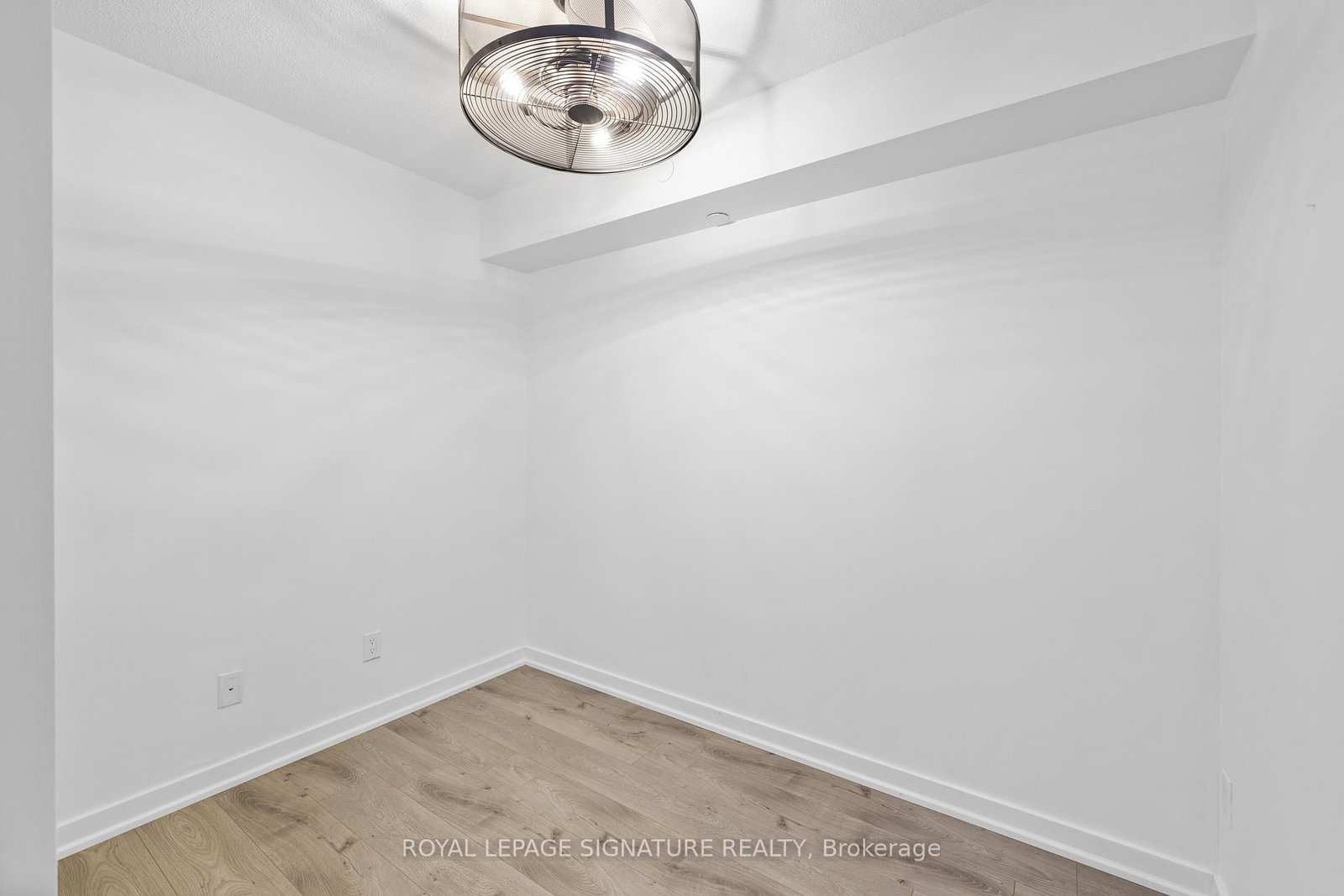 Condo for lease at 416-8 Trent Avenue, Toronto, Ontario, M4C 0A6 - East End-Danforth - MLS: E12904402