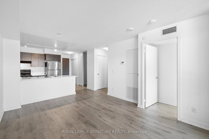 416 - 8 Trent Ave, Toronto, M4C 0A6 | Image 2