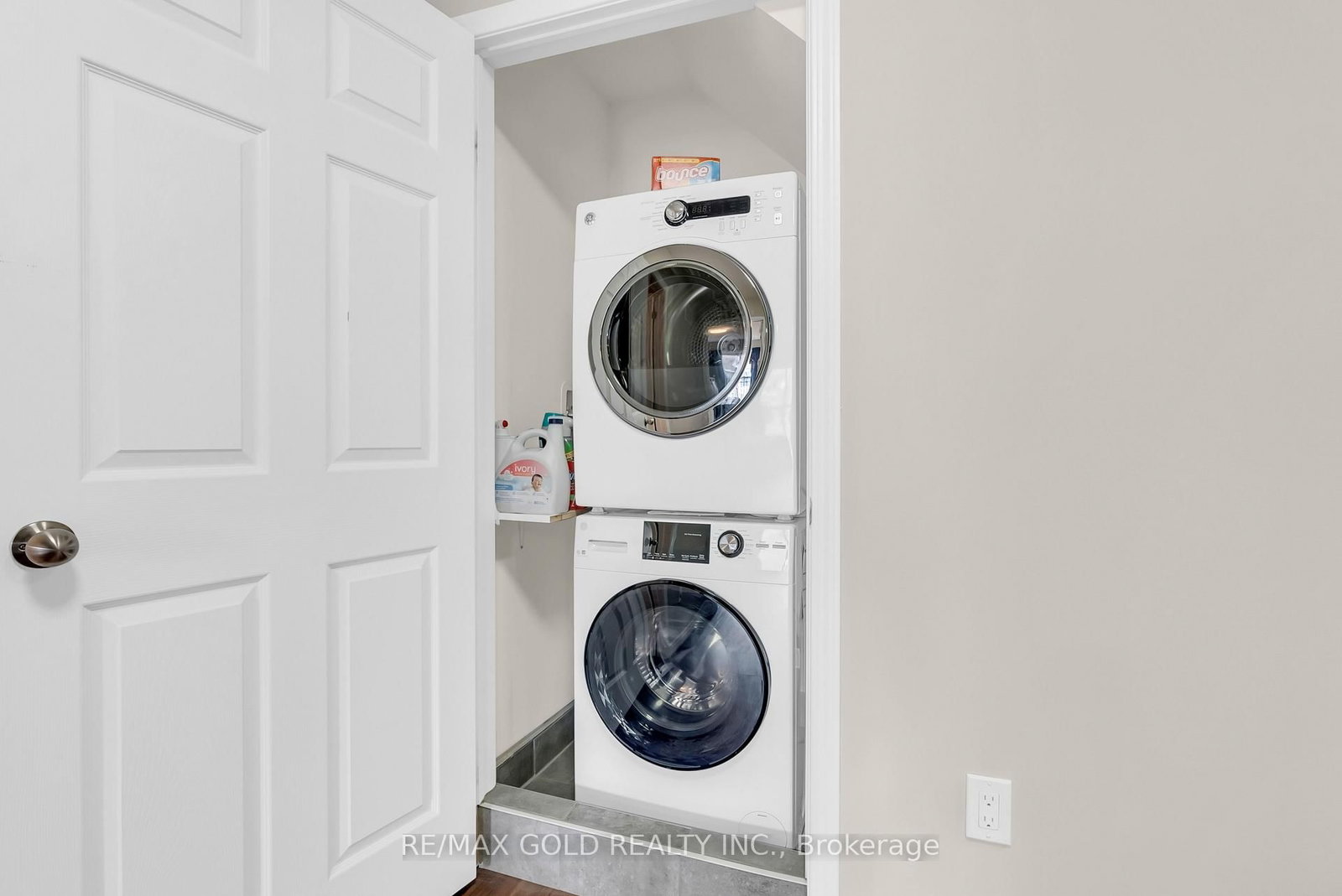 Townhouse for sale at 06-1030 dunsley Way, Whitby, Ontario, L1N 0L5 - Pringle Creek - MLS: E12904590