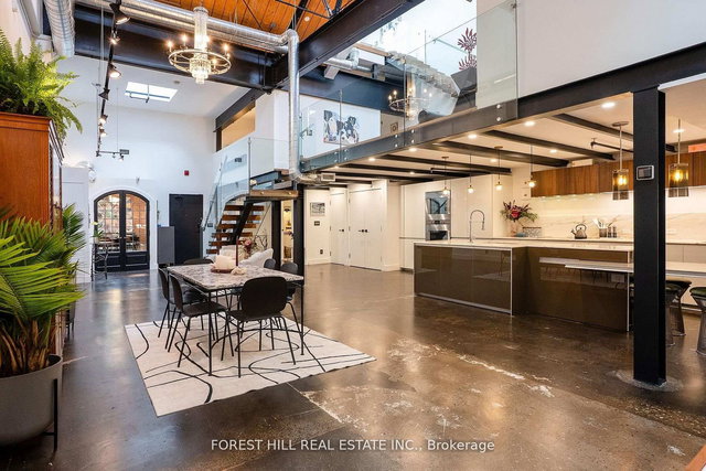 123 - 326 Carlaw Avenue