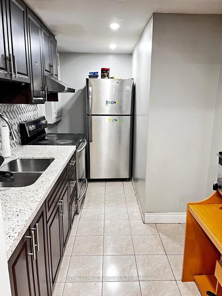 Bsmt - 103 Puma Dr, Toronto, M1V 1G8 | Image 2