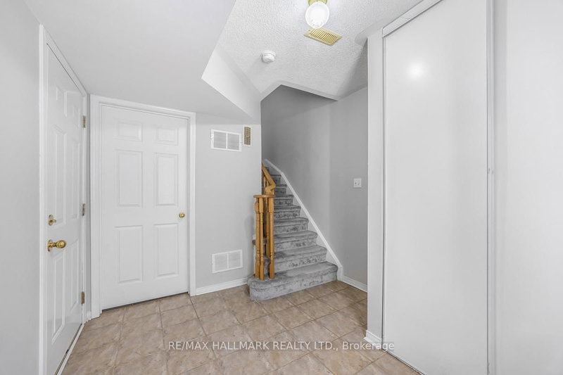 40 - 1775 Valley Farm Rd, Pickering, L1V 7J9 | Image 3