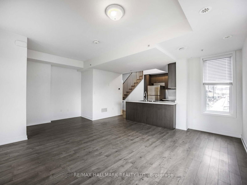 212 - 1555 Kingston Rd, Pickering, L1V 0E9 | Image 3