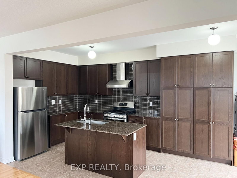 2 Littlewood Dr, Whitby, L1P 0H4 | Image 3