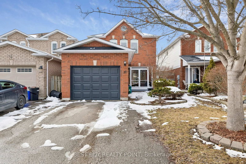 16 Fry Cres, Clarington, L1C 4Y2 | Image 2