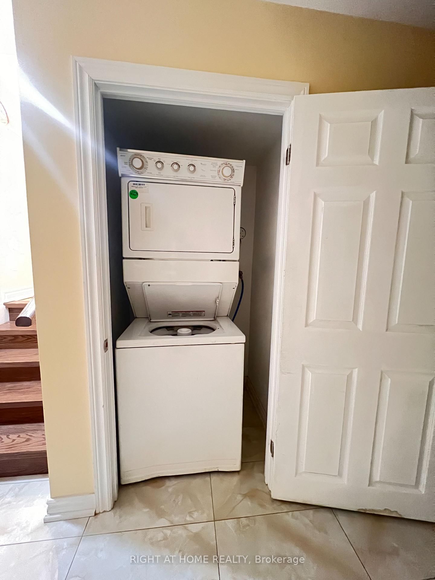 Detached House for lease at BASEMENT-17 Asterfield Drive, Toronto, Ontario, M1E 0B4 - West Hill - MLS: E12907032