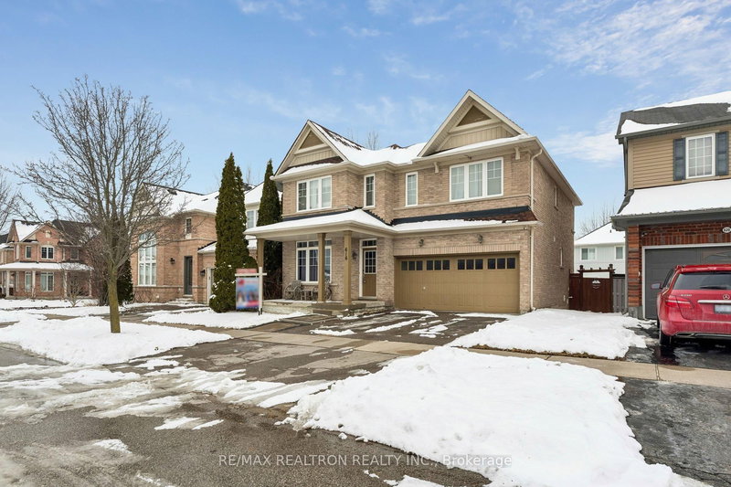 616 Fleetwood Dr, Oshawa, L1K 0A2 | Image 2