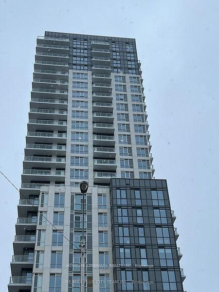 home for lease on 806-286 Main Street