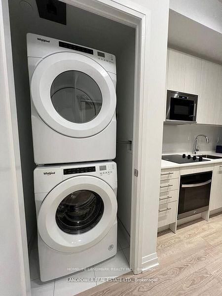 Condo for lease at 806-286 Main Street, Toronto, Ontario, M4C 0B3 - East End-Danforth - MLS: E12907346