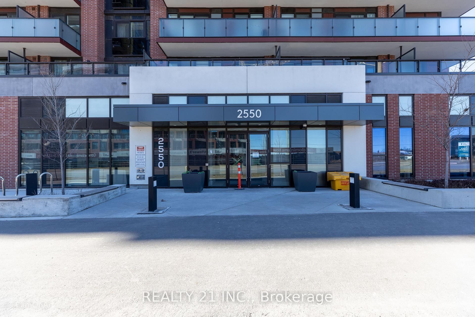 2413 - 2550 Simcoe Street N, Oshawa | 1+1Beds/1Bath, Condo, $397,000 ...