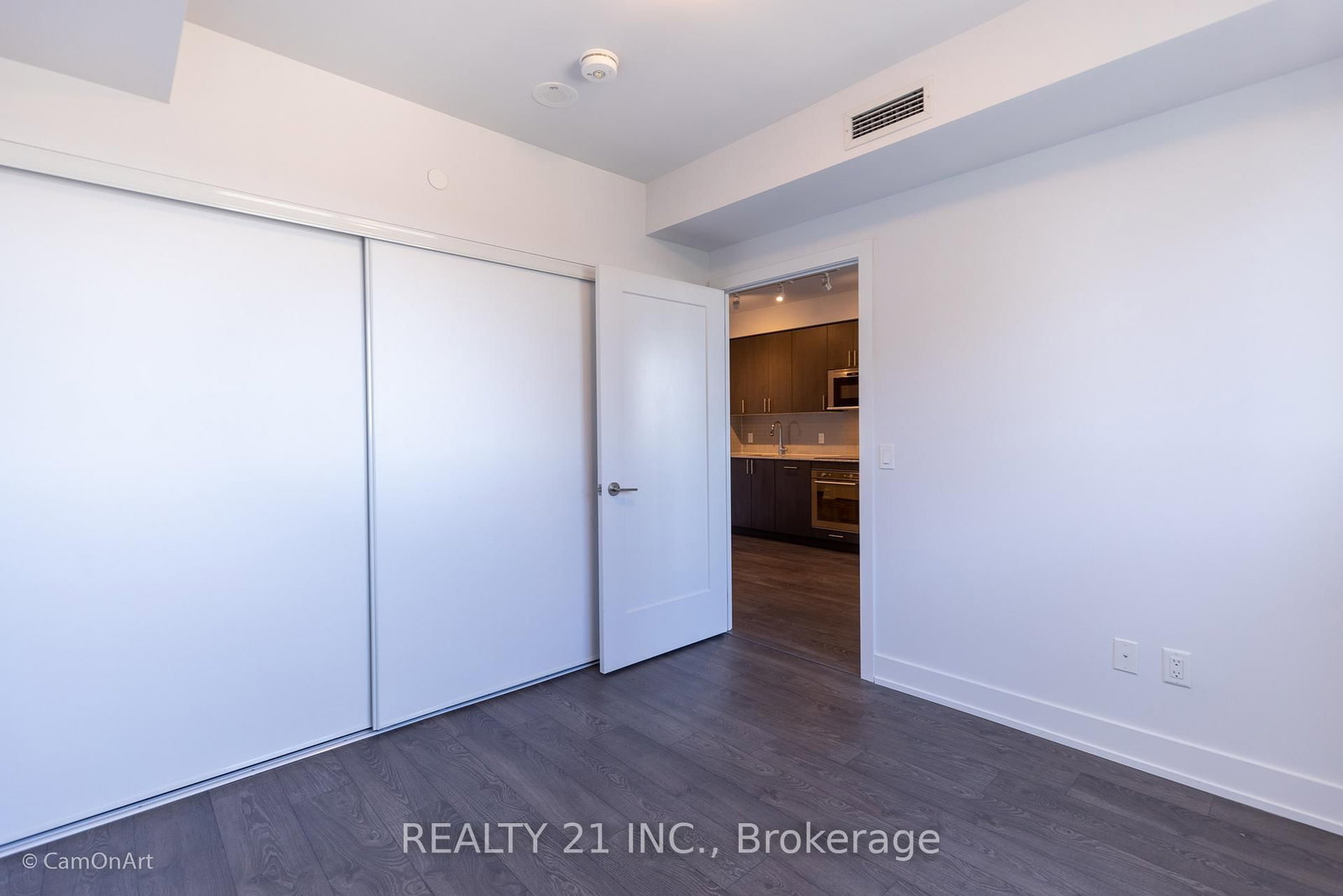 2550 Simcoe Street N, Unit 2413 - Photo 9