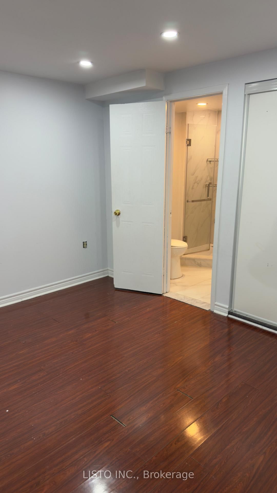 37 Rotherglen Road N, Unit Bsmt