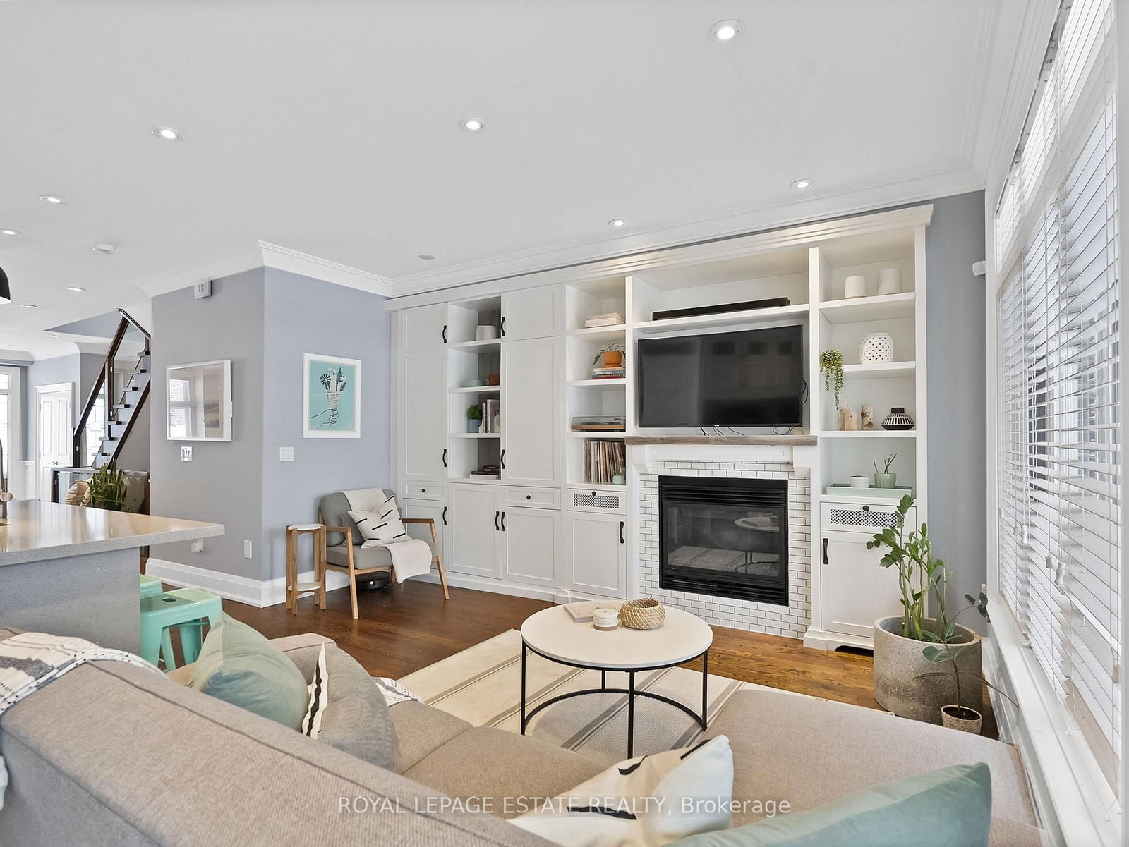 Detached House for sale at 19 Red Deer Avenue, Toronto, Ontario, M1N 2Y9 - Birchcliffe-Cliffside - MLS: E12908674