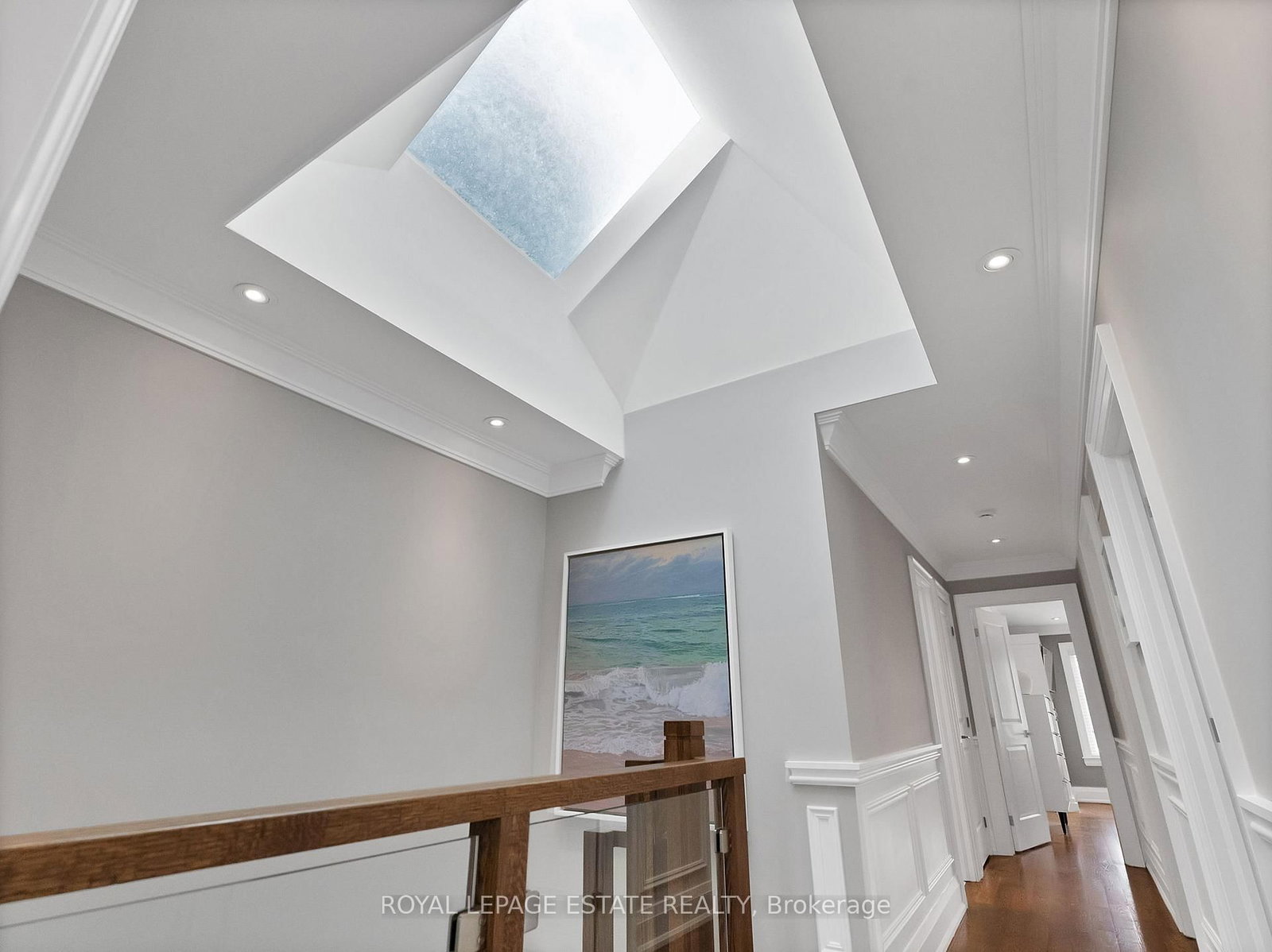 Detached House for sale at 19 Red Deer Avenue, Toronto, Ontario, M1N 2Y9 - Birchcliffe-Cliffside - MLS: E12908674