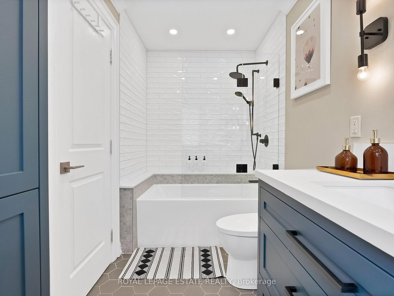 Detached House for sale at 19 Red Deer Avenue, Toronto, Ontario, M1N 2Y9 - Birchcliffe-Cliffside - MLS: E12908674