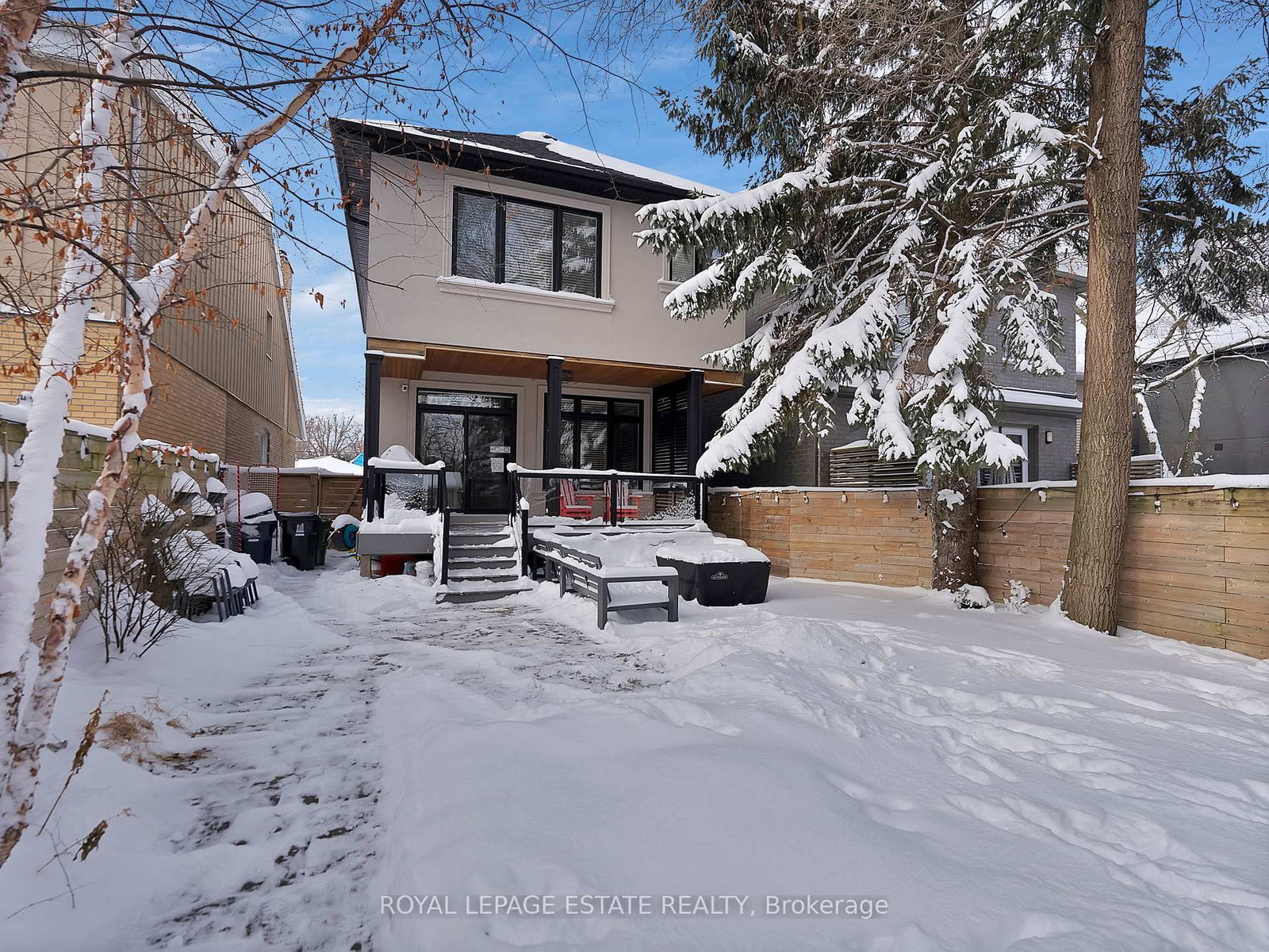 Detached House for sale at 19 Red Deer Avenue, Toronto, Ontario, M1N 2Y9 - Birchcliffe-Cliffside - MLS: E12908674