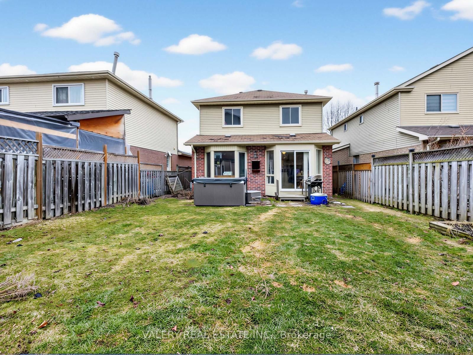 Detached House for sale at 1610 Rawlings Drive, Pickering, Ontario, L1V 5B5 - Liverpool - MLS: E12908704