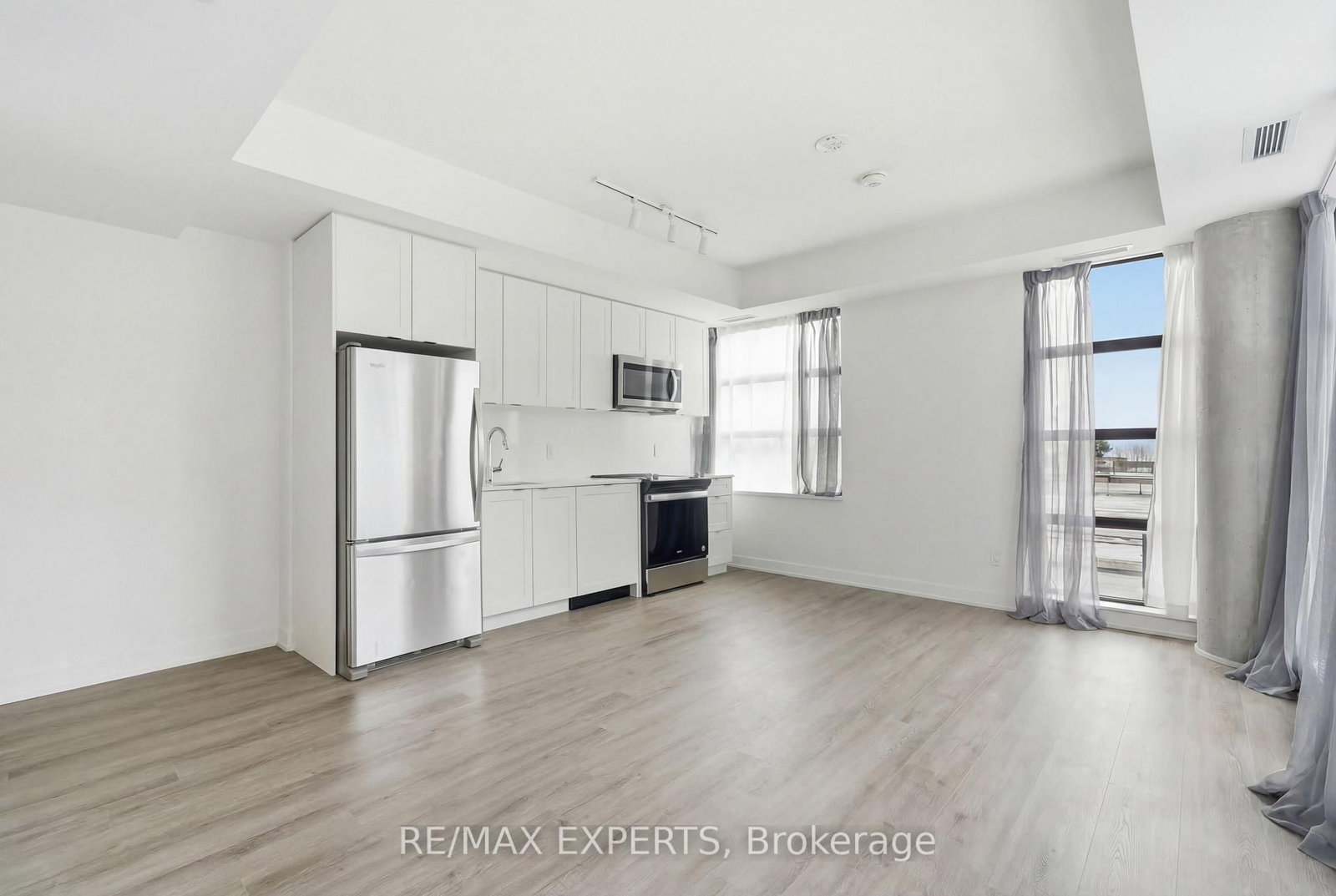 Condo for sale at 334-1614 Charles Street, Whitby, Ontario, L1N 1B9 - Port Whitby - MLS: E12909020