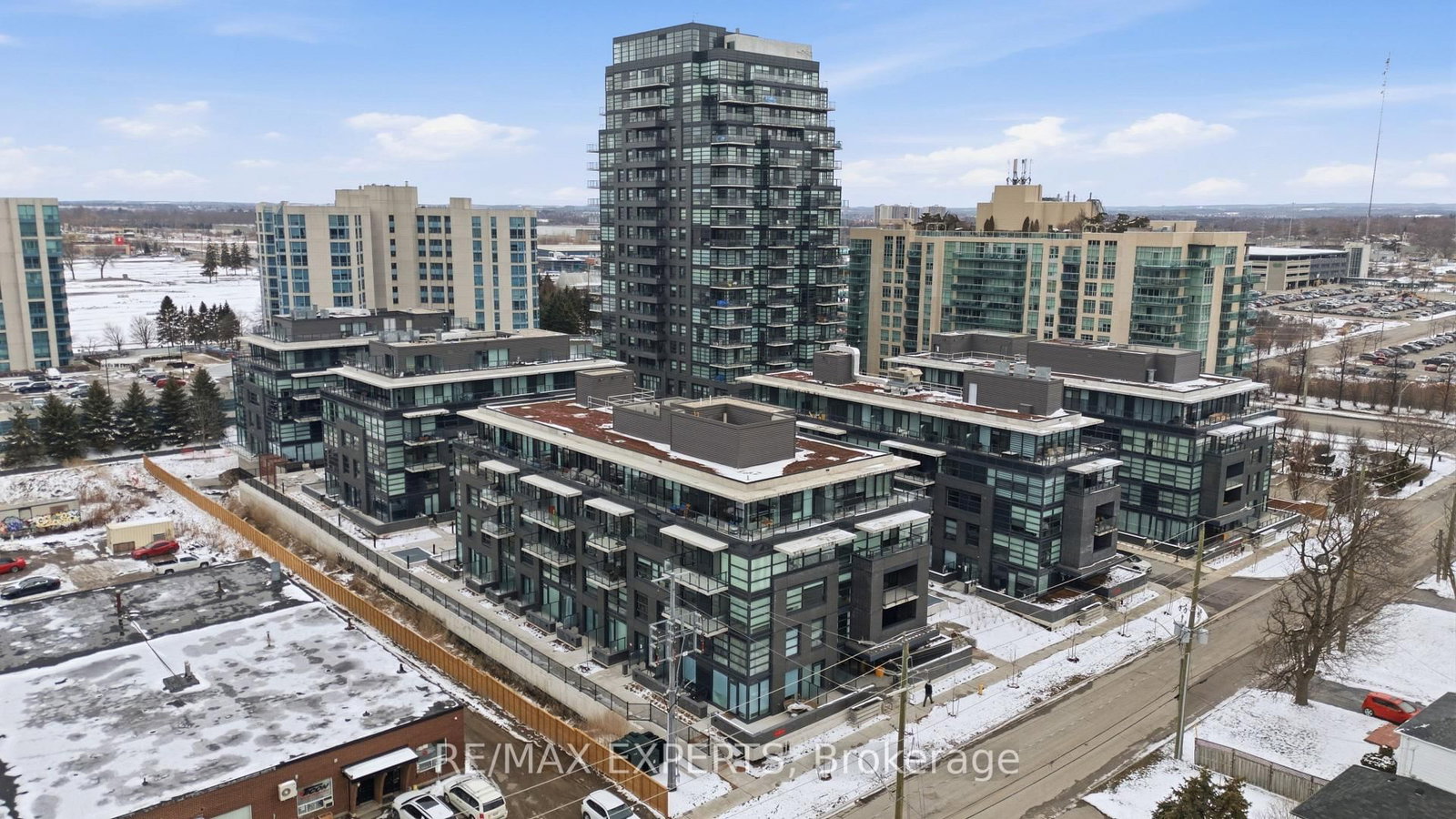 Condo for sale at 334-1614 Charles Street, Whitby, Ontario, L1N 1B9 - Port Whitby - MLS: E12909020