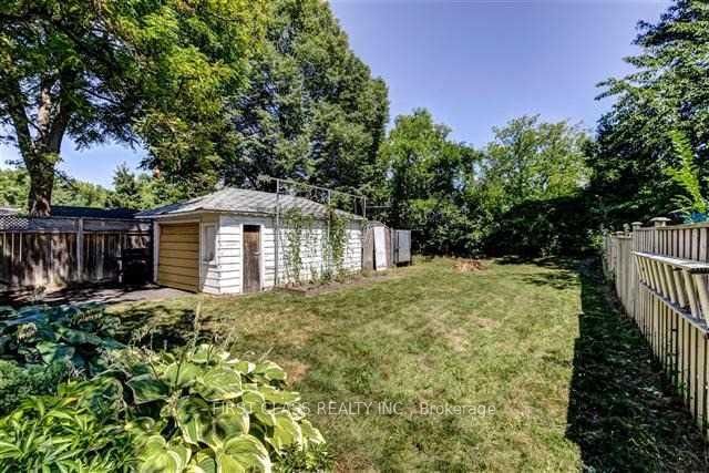 11 Ellington Dr, Toronto, M1R 3X6 | Image 2