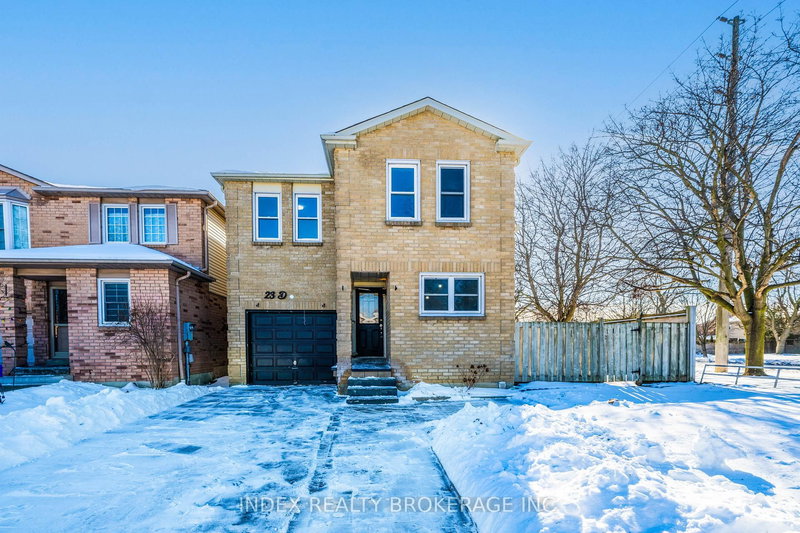 23 Drew Crt, Whitby, L1N 8X6 | Image 2