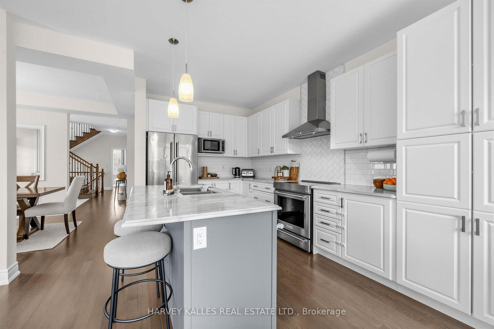 Detached House for sale at 1002 Kingpeak Crescent, Pickering, Ontario, L1X 0H3 - Rural Pickering - MLS: E12910342