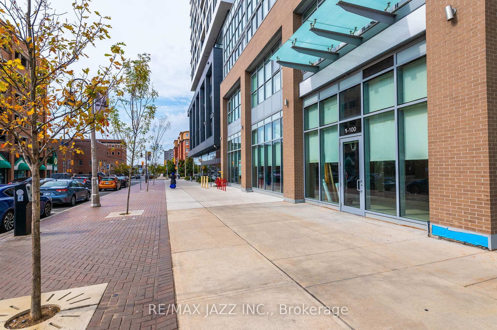 100 Bond Street E, Unit 1 - Photo 5