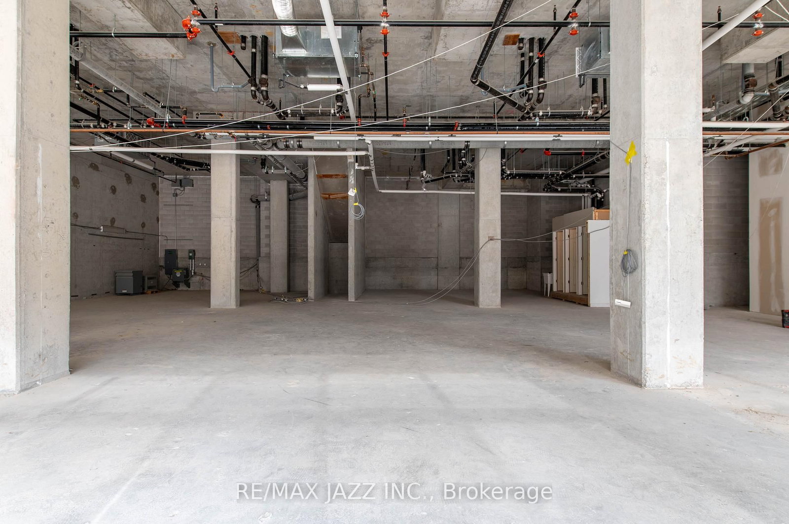 100 Bond Street E, Unit 1 - Photo 7