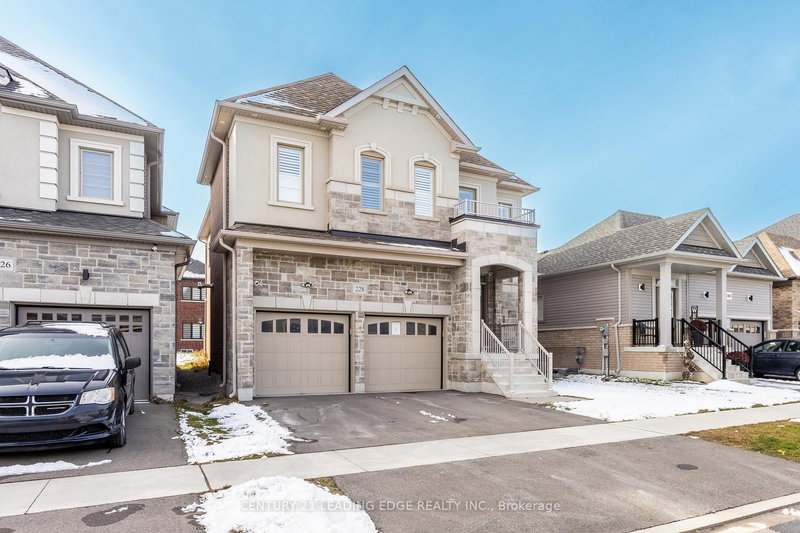 228 FLEETWOOD Dr, Oshawa, L1K 3E7 | Image 2