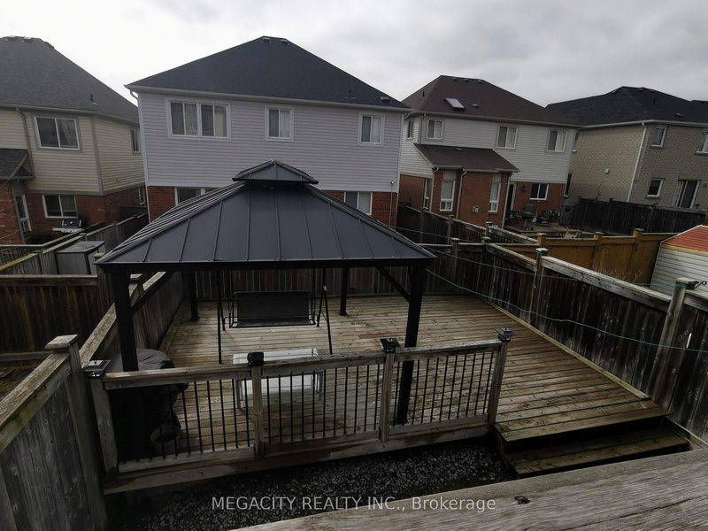 1400 Rennie St, Oshawa, L1K 0N8 | Image 3