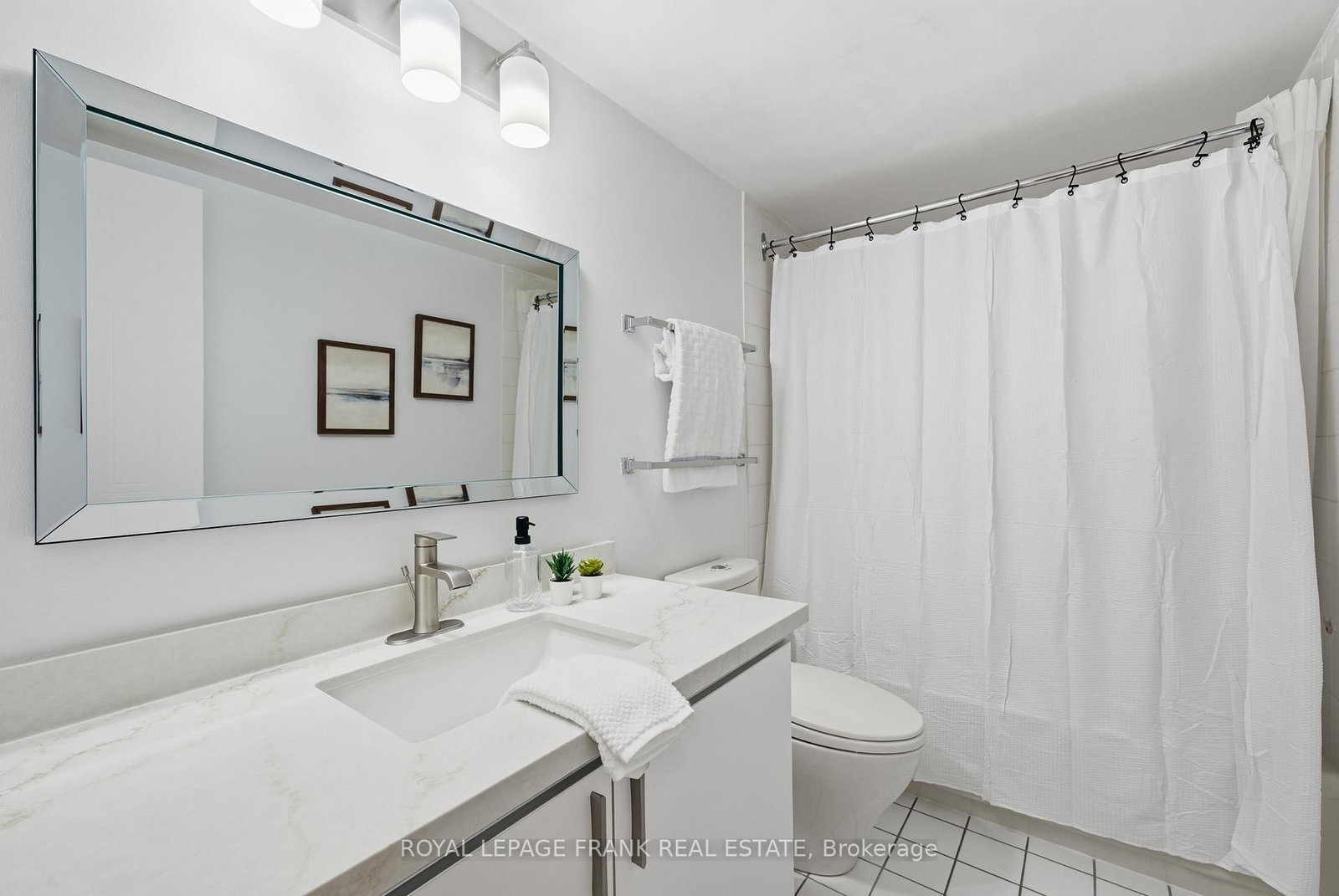 711 Rossland Road E, Unit 710 - Photo 19
