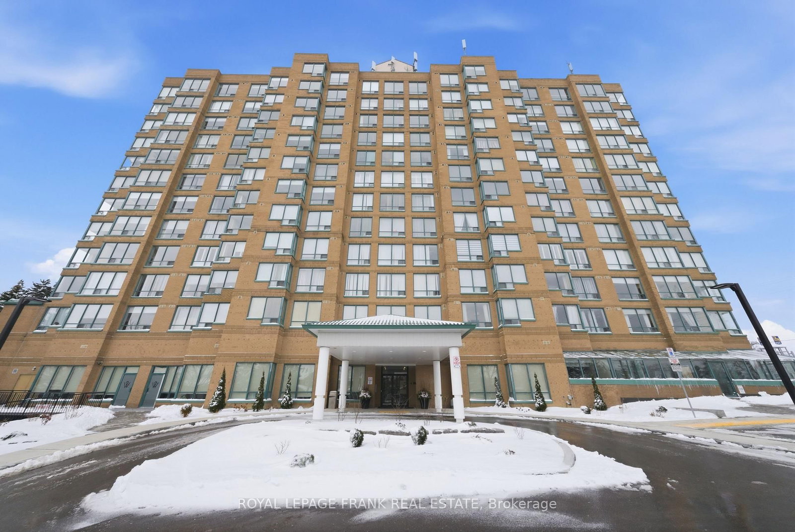 711 Rossland Road E, Unit 710 - Photo 2