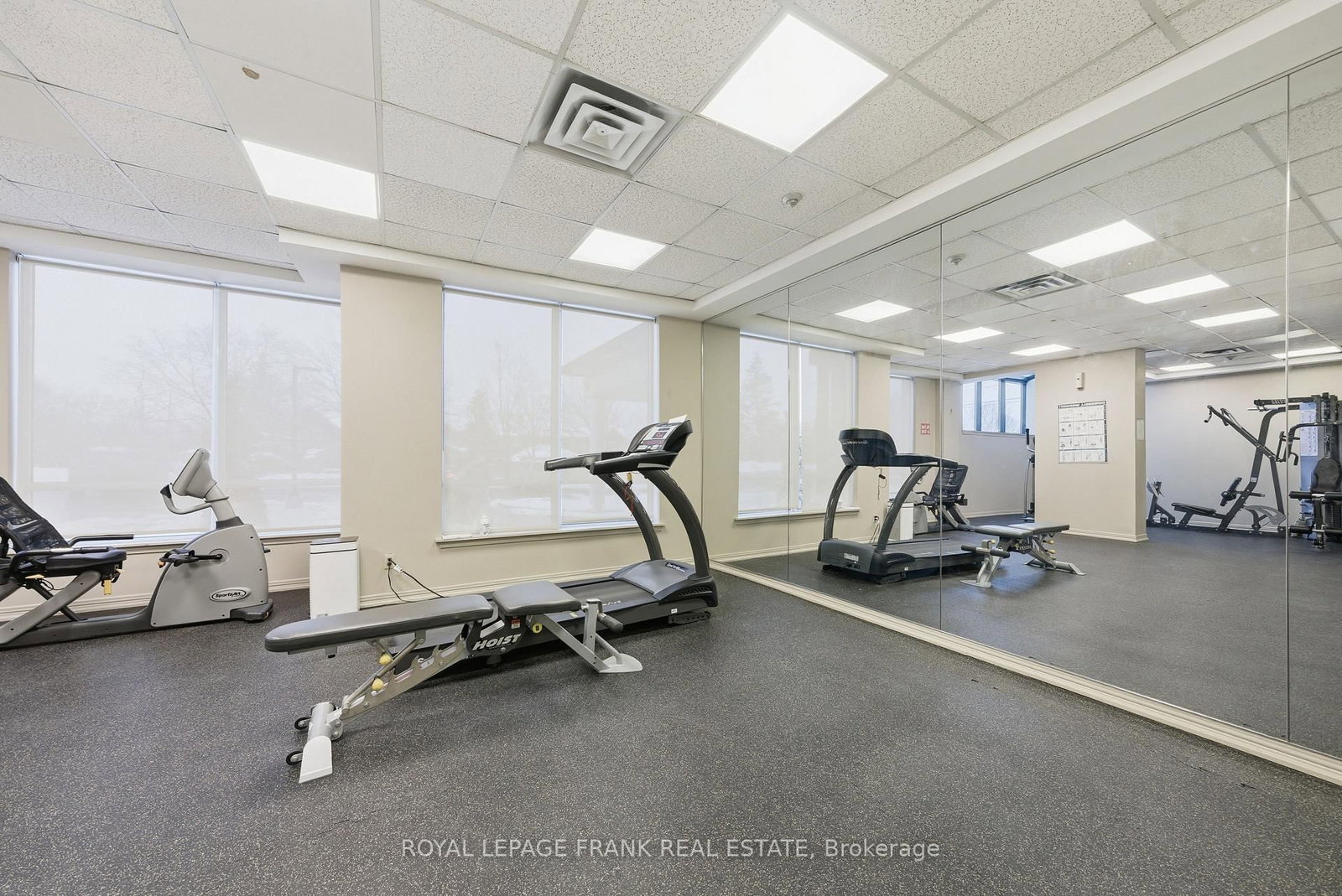 711 Rossland Road E, Unit 710 - Photo 22